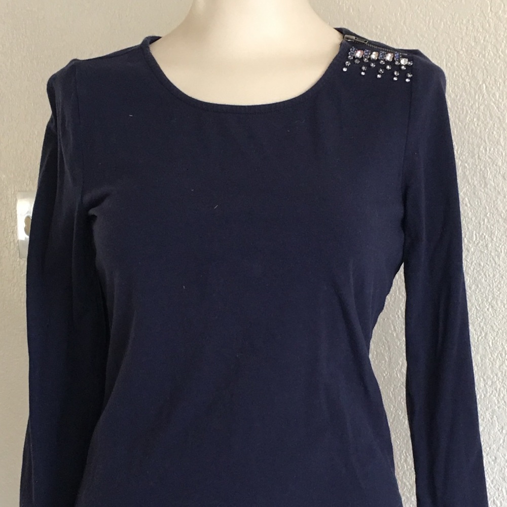 Embellished quarter sleeve top